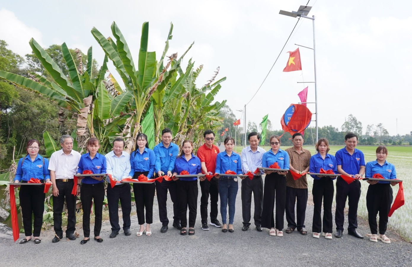 Ấp 1, xã Tân Kiều là 1 trong 3 điểm trên cả nước được Trung ương Đoàn chọn xây dựng mô hình “Làng quê đáng sống”.