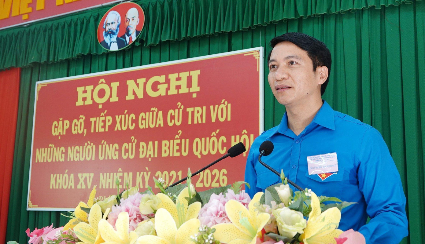 Ông Nguyễn Ngọc Lương phát biểu Ông Nguyễn Ngọc Lương phát biểu