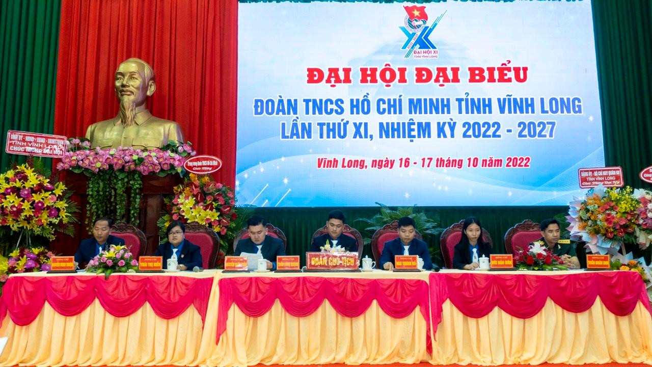 Đoàn Chủ tịch điều hành đại hội