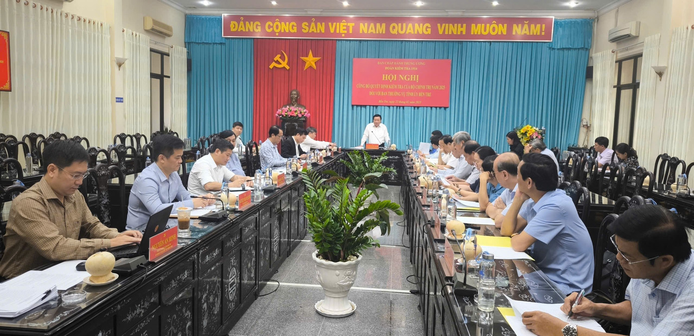 Đoàn kiểm tra của Bộ Chính trị làm việc với Ban Thường vụ Tỉnh ủy Bến Tre. Đoàn kiểm tra của Bộ Chính trị làm việc với Ban Thường vụ Tỉnh ủy Bến Tre.