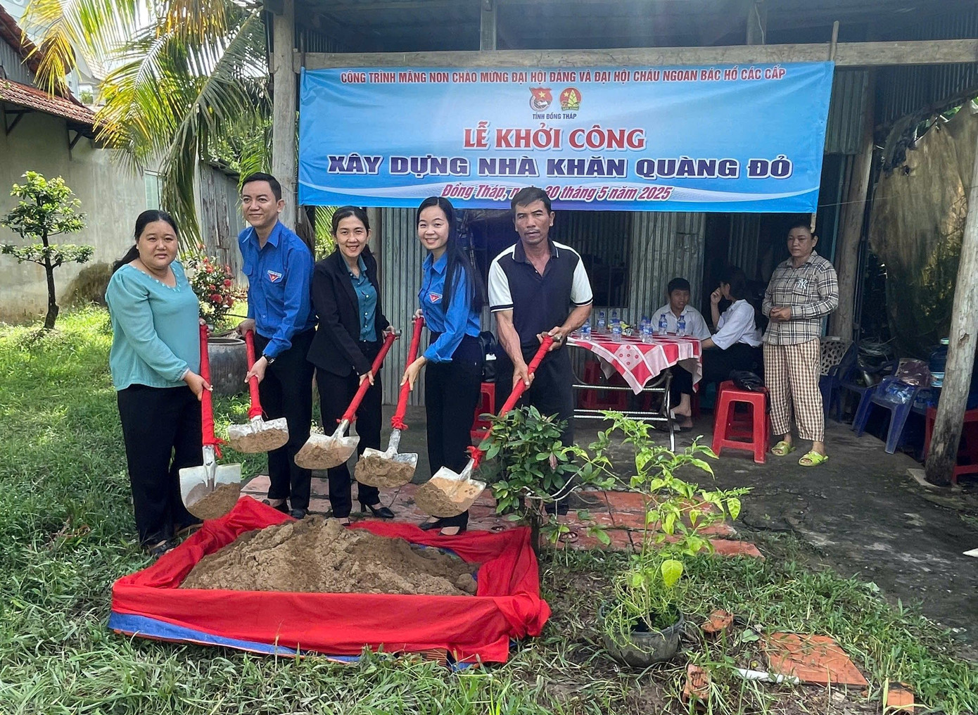 Khởi công xây dựng nhà Khăn quàng đỏ cho thiếu nhi tại Đồng Tháp.