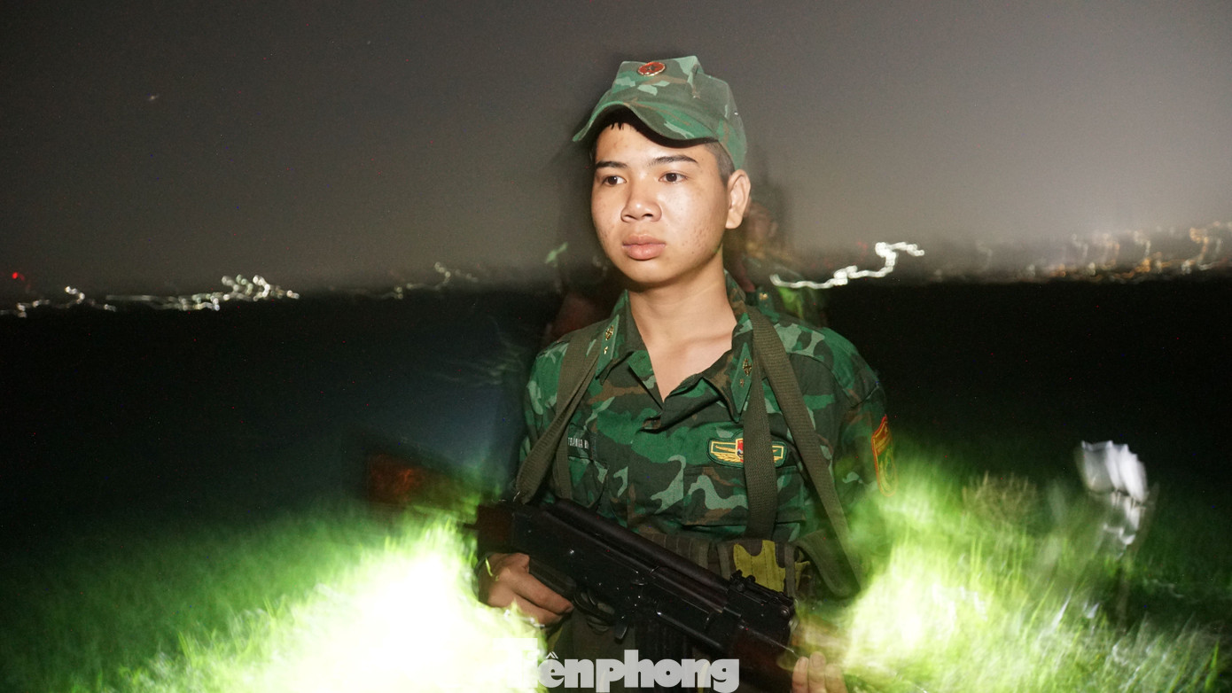 Theo Trung tá Khuê, tuyến biên giới đã siết chặt từ sau đợt dịch COVID-19, tình hình buôn lậu đã giảm nhiều. Ảnh: Hòa Hội