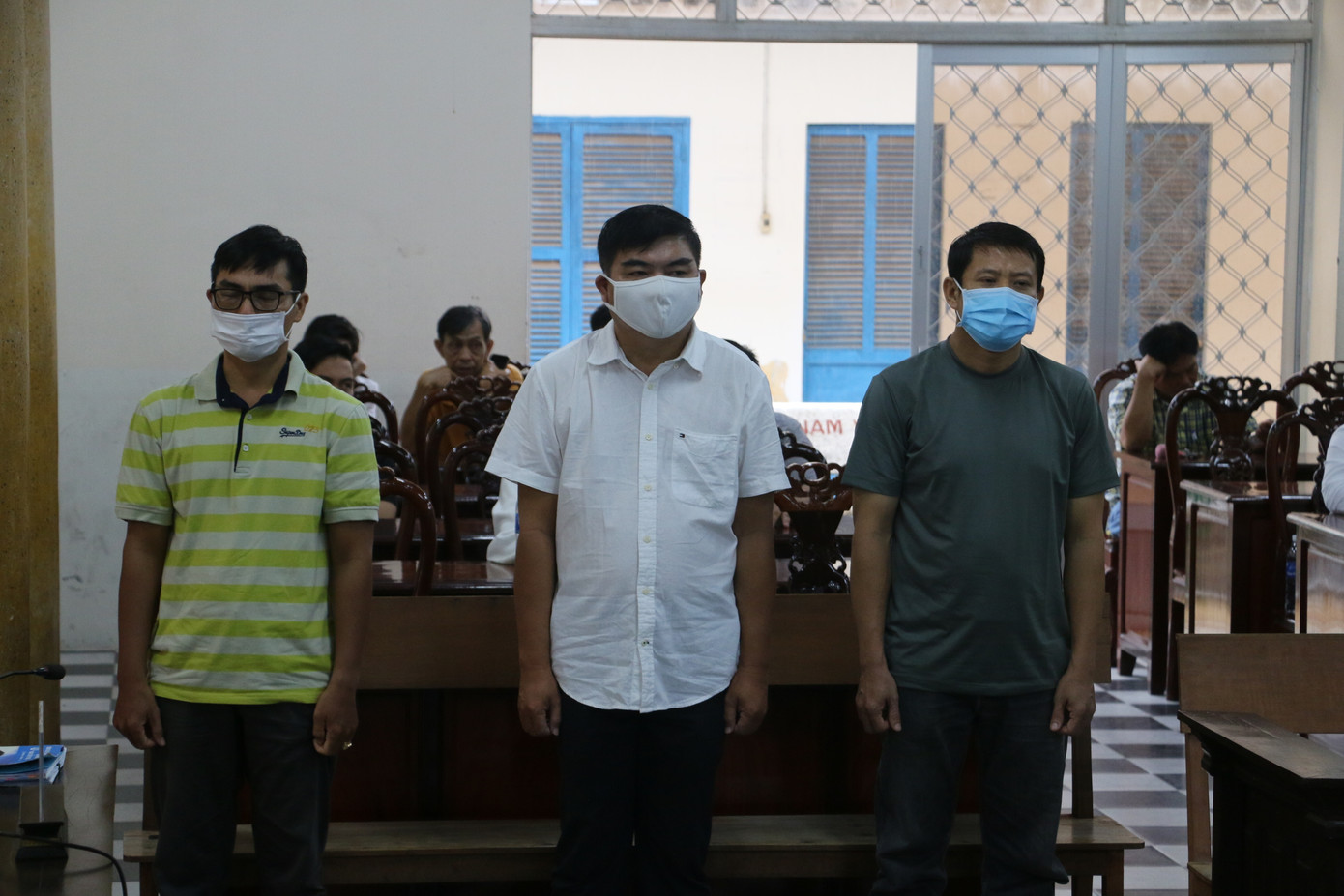 Các bị cáo tại tòa.