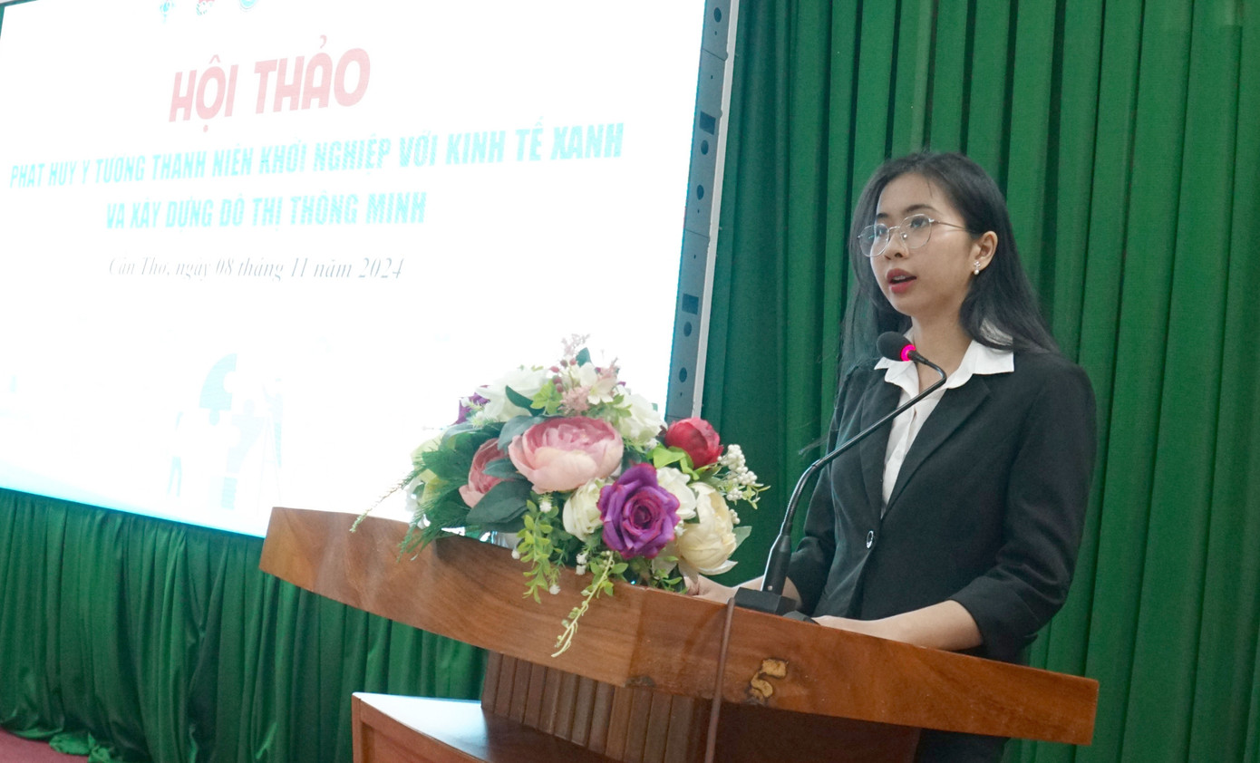 Chị Đào Trang Uyên, cán bộ dự án Friedrich Naumann (FNF – Đức) tại Việt Nam phát biểu tại hội thảo. Ảnh: Hòa Hội