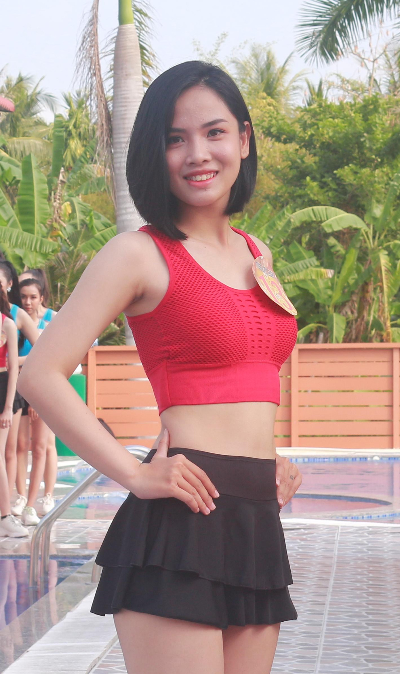 Lê Thị Tường Vy, Hoa khôi sinh viên Việt Nam, Người đẹp áo dài Hoa hậu Việt Nam 2020 (giữa), cùng Nguyễn Huỳnh Châu, Hoa khôi Sinh viên TP. Cần Thơ năm 2019 (phải) và Trần Thị Kim Mai, Á khôi Sinh viên TP Cần Thơ 2017 được mời làm Ban giám khảo Anh Nguyễn Nhật Trường, Bí thư Đoàn trường đại học Nam Cần Thơ cho biết, hội thi nhằm tạo sân chơi giao lưu văn hóa lành mạnh cho sinh viên, bồi dưỡng và phát huy vai trò, tài năng của sinh viên trong các hoạt động Văn - Thể - Mỹ; đồng thời tôn vinh vẻ đẹp hình thể, trí tuệ và phong cách của nữ sinh viên trường Đại học Nam Cần Thơ năng động, hiện đại nhưng vẫn thanh lịch, duyên dáng.