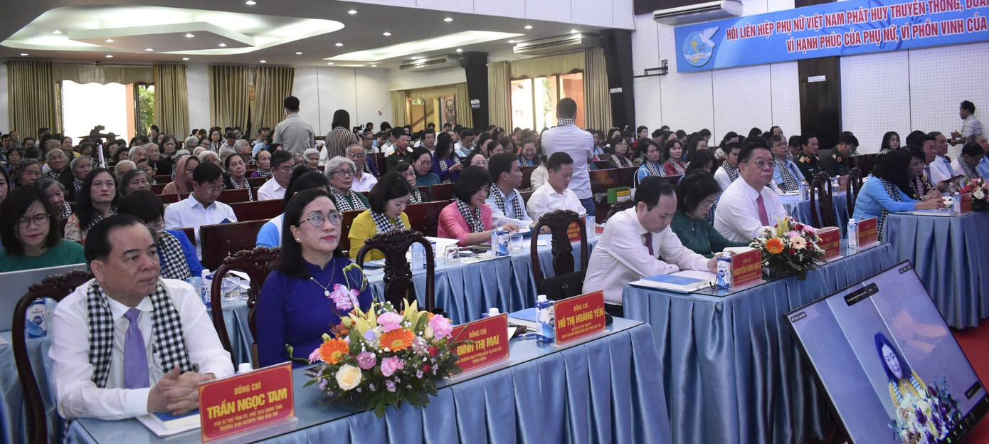 Quang cảnh hội thảo. Quang cảnh hội thảo.