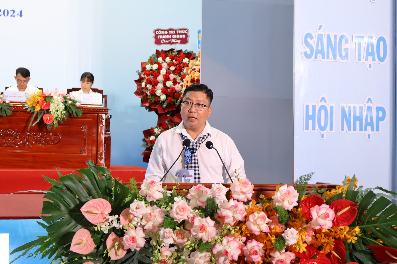 Anh Trần Việt Tuấn - Phó Bí thư Thành Đoàn, Chủ tịch Hội LHTN Việt Nam TP Cần Thơ khóa VI phát biểu.