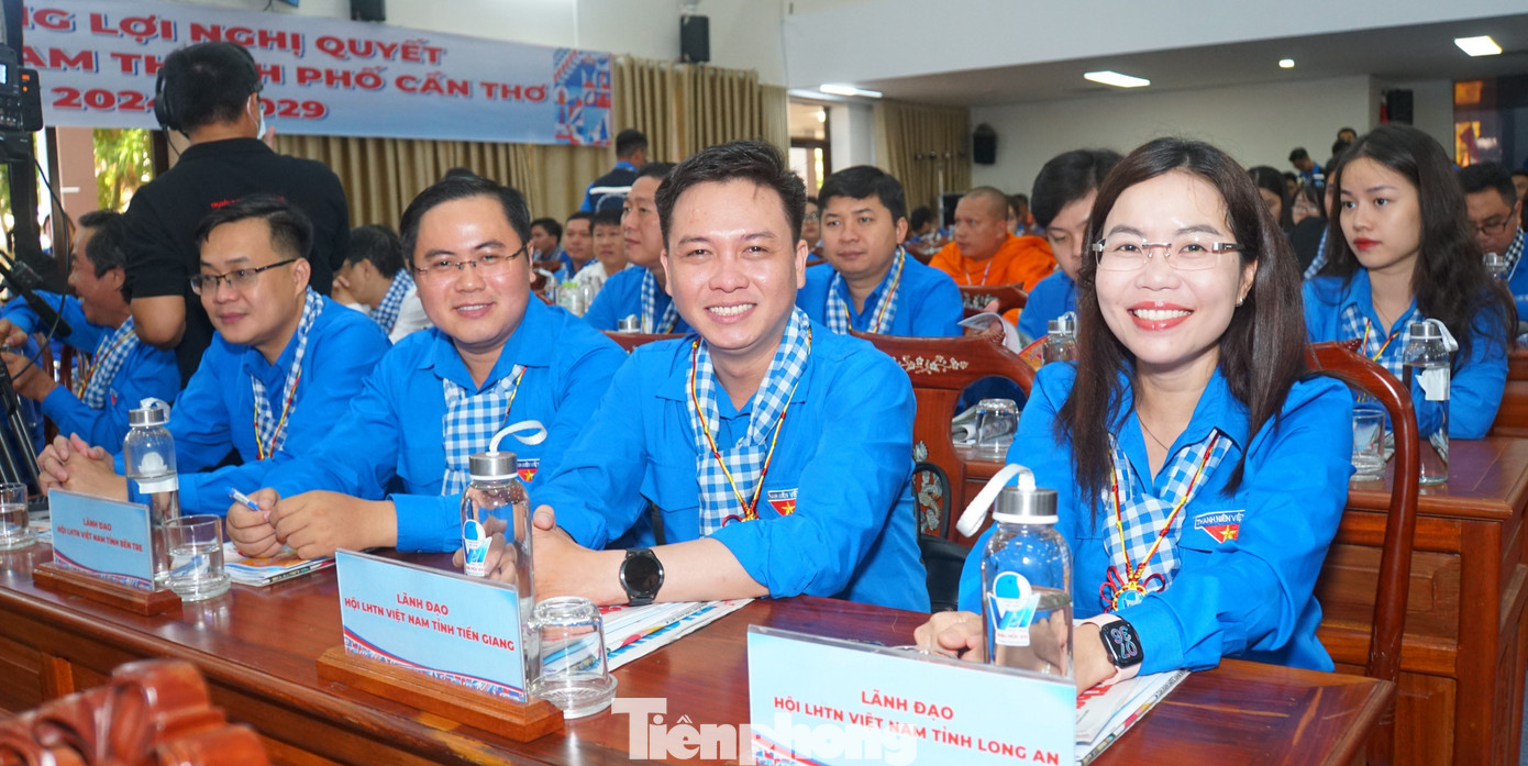 Lãnh đạo Hội LHTN Việt Nam các tỉnh trong vùng ĐBSCL tham dự. Ảnh: Hòa Hội