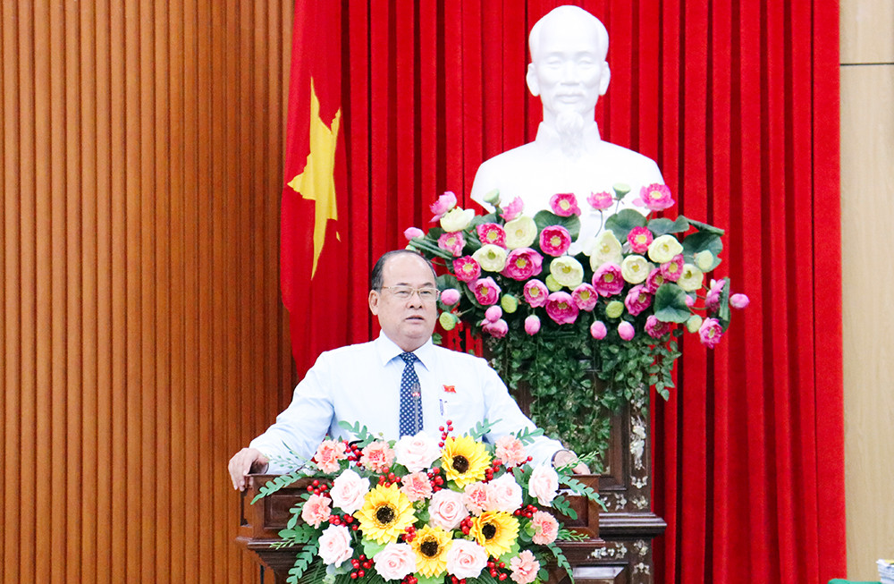 Chủ tịch UBND tỉnh An Giang Nguyễn Thanh Bình phát biểu tại kỳ họp. Ảnh: Báo An Giang