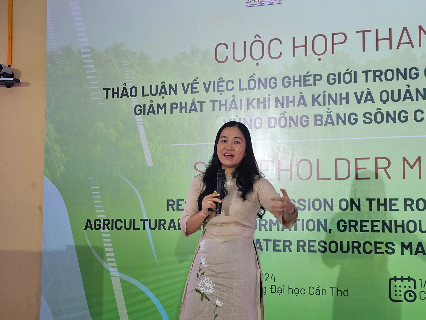 Bà Nguyễn Thị Thương Linh, Phó Giám đốc Liên đoàn Thương mại và Công nghiệp Việt Nam (VCCI) tại Cần Thơ. Ảnh: Hòa Hội