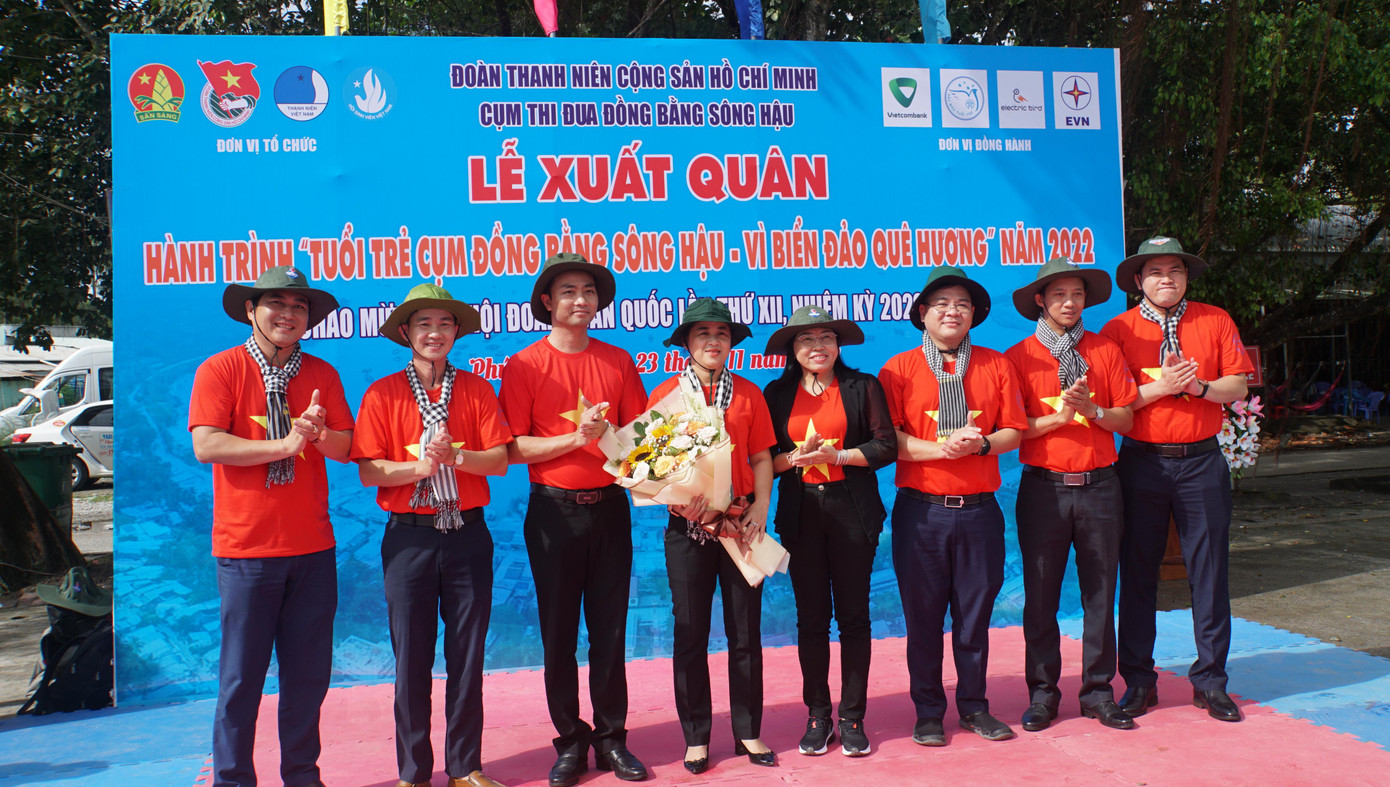 Tuổi trẻ Cụm đồng bằng Sông Hậu xuất quân hành trình vì biển, đảo quê hương. Ảnh: Hòa Hội Tuổi trẻ Cụm đồng bằng Sông Hậu xuất quân hành trình vì biển, đảo quê hương. Ảnh: Hòa Hội