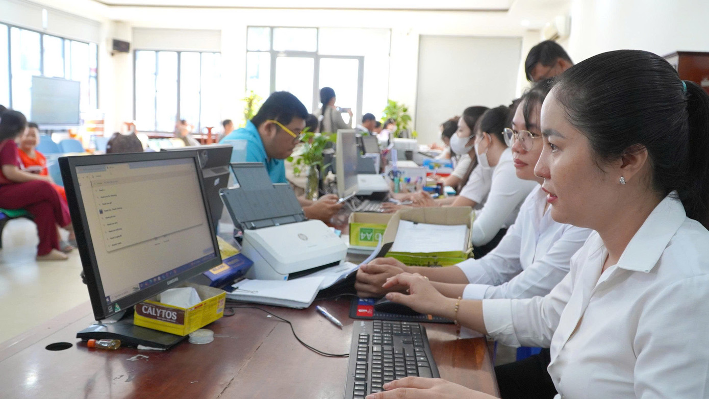 Vận hành thử nghiệm Trung tâm hành chính công phường Cao Lãnh, tỉnh Đồng Tháp. Vận hành thử nghiệm Trung tâm hành chính công phường Cao Lãnh, tỉnh Đồng Tháp.