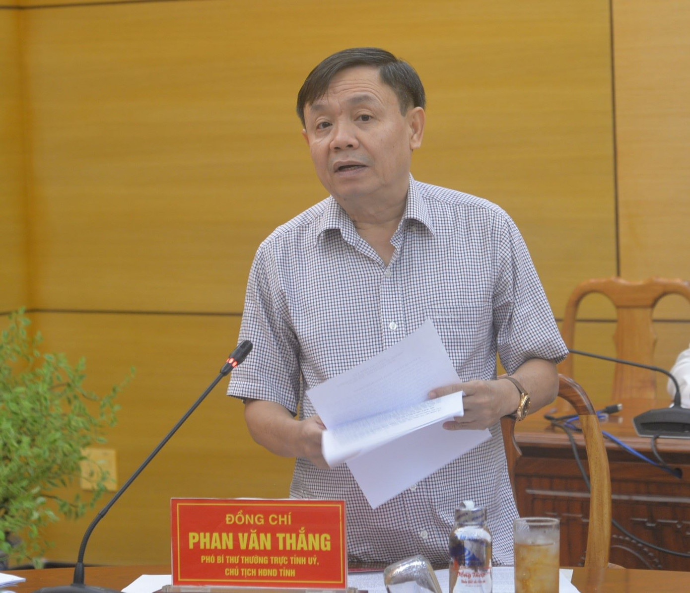 Ông Phan Văn Thắng, Phó Bí thư Thường trực Tỉnh ủy Đồng Tháp phát biểu tại buổi làm việc. Ông Phan Văn Thắng, Phó Bí thư Thường trực Tỉnh ủy Đồng Tháp phát biểu tại buổi làm việc.