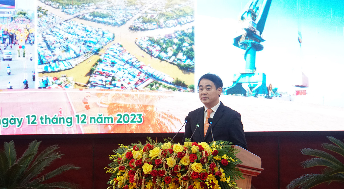 Bí thư Tỉnh ủy Hậu Giang Nghiêm Xuân Thành phát biểu tại hội nghị. Ảnh: Hòa Hội. Bí thư Tỉnh ủy Hậu Giang Nghiêm Xuân Thành phát biểu tại hội nghị. Ảnh: Hòa Hội.