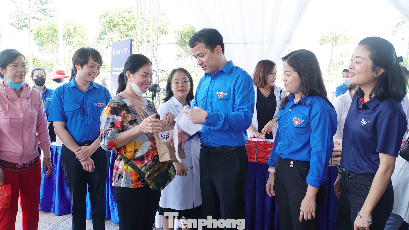 Ngày hội diễn ra từ ngày 4 – 5/11 tại Quảng trường Bình Thủy (quận Bình Thủy, thành phố Cần Thơ) với nhiều hoạt động ý nghĩa. Ảnh: Hoà Hội