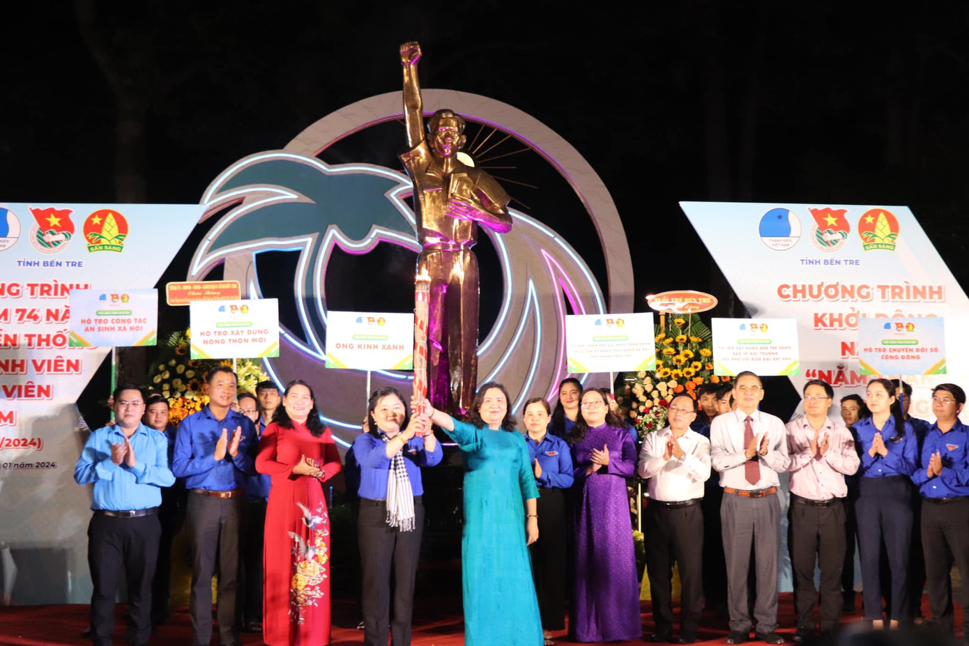 Tỉnh đoàn Bến Tre tổ chức kỷ niệm 74 năm Ngày truyền thống Học sinh - Sinh viên. Ảnh: TĐ BT