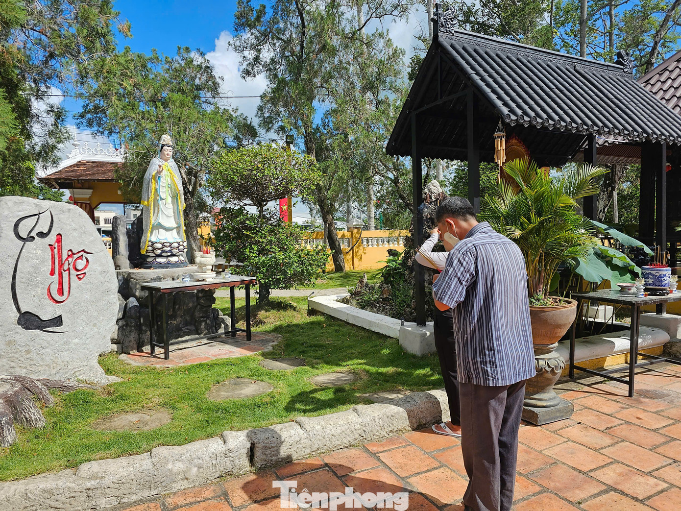 Chùa Nam Nhã yên bình với không gian có nhiều sân vườn, cây xanh giữa lòng thành phố.