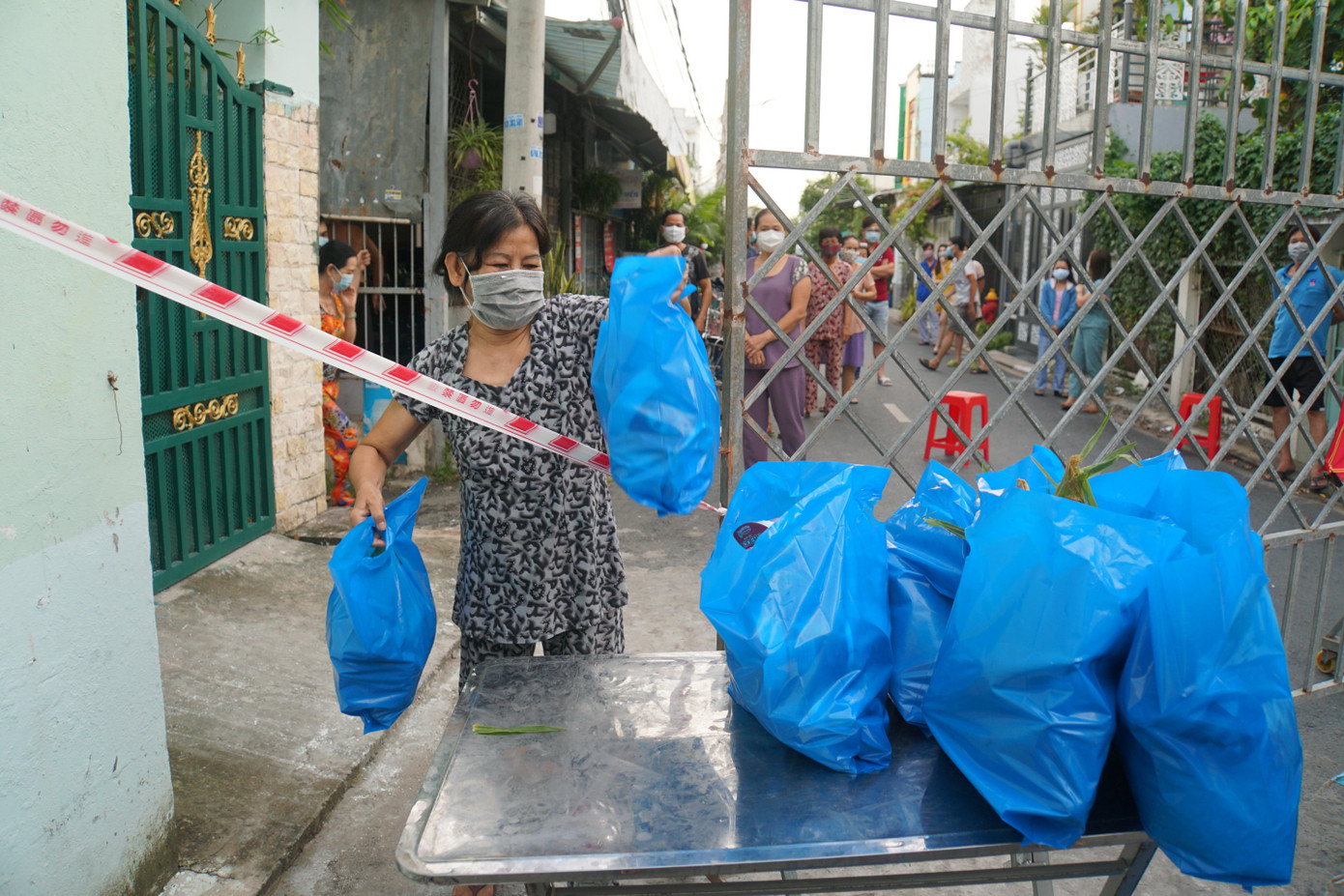 Chương trình do Thành đoàn Cần Thơ phối hợp Trường Phổ thông Thái Bình Dương, Công đoàn Ngành Giáo dục và đào tạo Cần Thơ tổ chức. Chuyến xe hướng đến các đối tượng chủ yếu khu vực cách ly, phong tỏa, học sinh – sinh viên khó khăn, đoàn viên công đoàn trong ngành mất việc làm hoặc tạm ngừng việc do ảnh hưởng dịch bệnh, người có thu nhập không ổn định.
