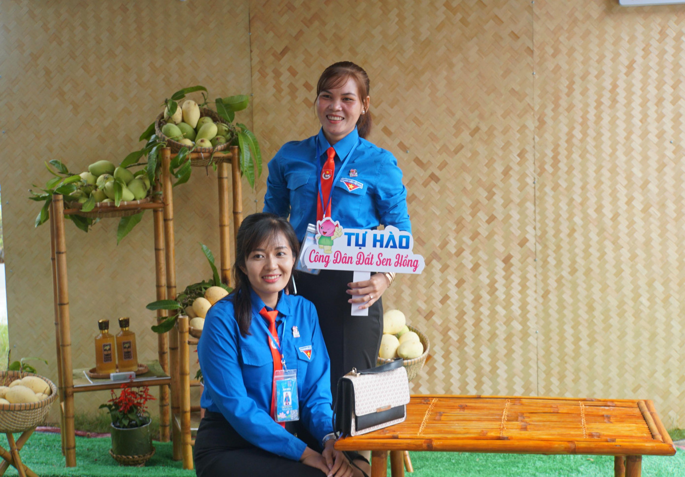 Lưu lại kỷ niệm với sản phẩm xoài Cao Lãnh