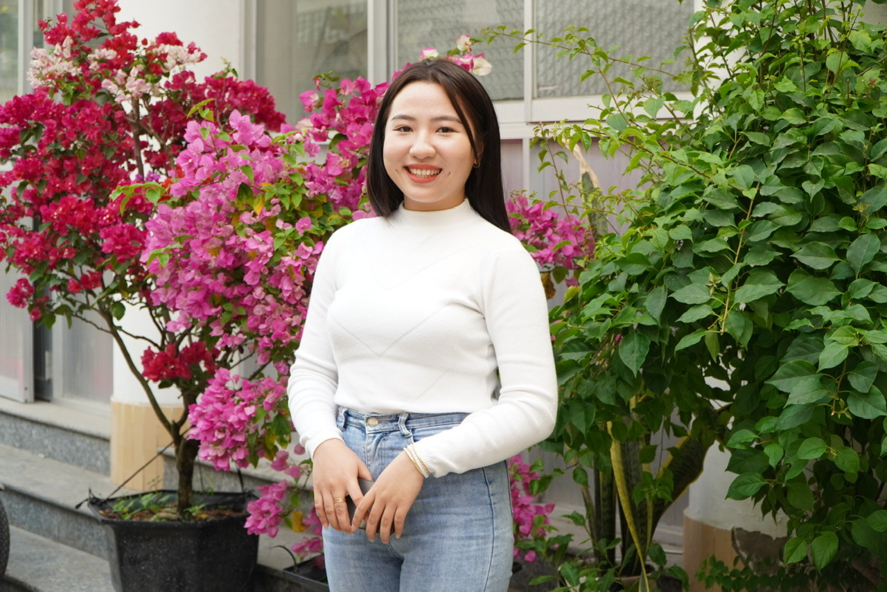 Bạn Trịnh Huỳnh Như là 1 trong 5 nữ thanh niên chuẩn bị lên đường tòng quân, bảo vệ Tổ quốc.