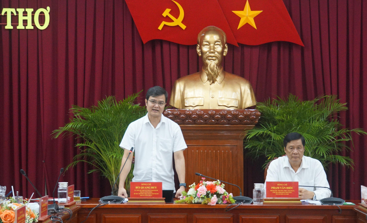 Anh Bùi Quang Huy phát biểu kết luận tại buổi làm việc. - Ảnh: Hòa Hội Anh Bùi Quang Huy phát biểu kết luận tại buổi làm việc. - Ảnh: Hòa Hội