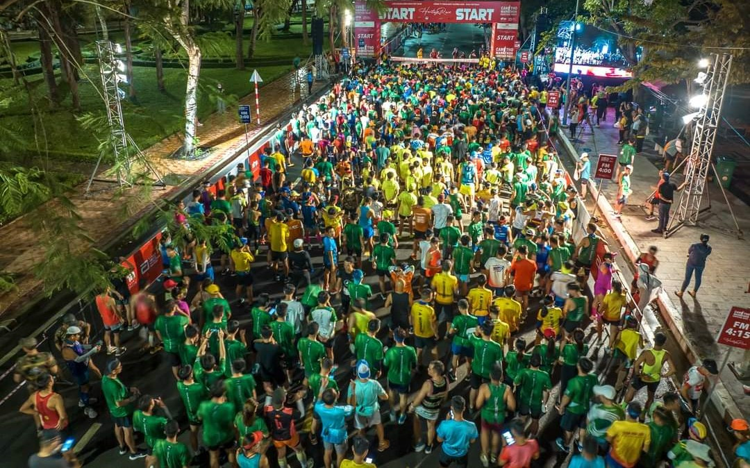 Hàng nghìn người tham gia giải Marathon Quốc tế Di sản Cần Thơ năm 2022.