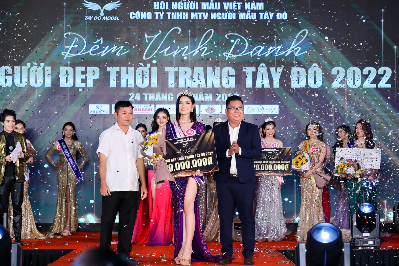 Á khôi 1 Nguyễn Đoàn Hải Yến