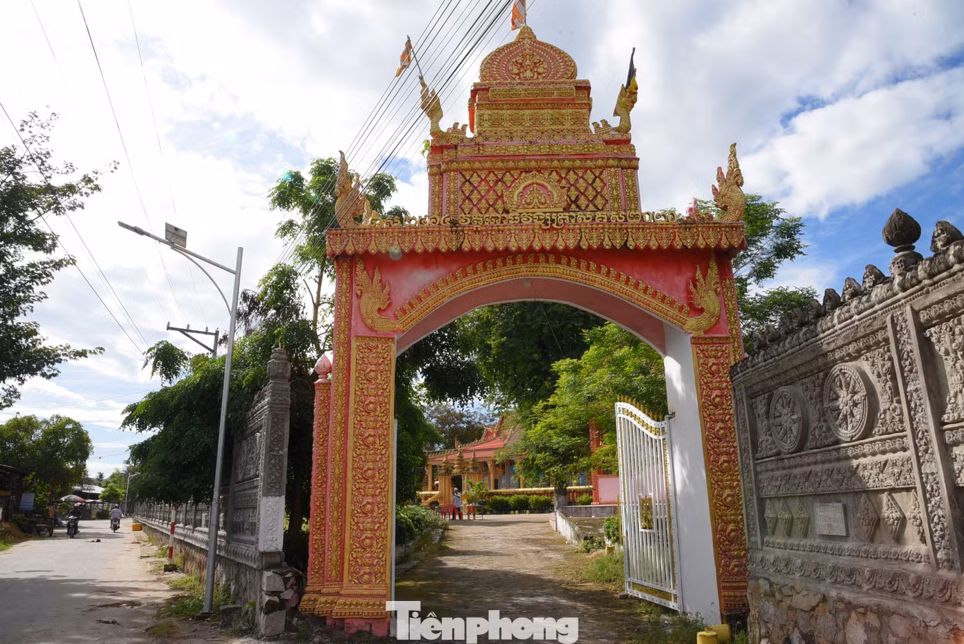 Ngôi chùa nằm sâu trong sóc Tà Ngáo. Ảnh: Hòa Hội.