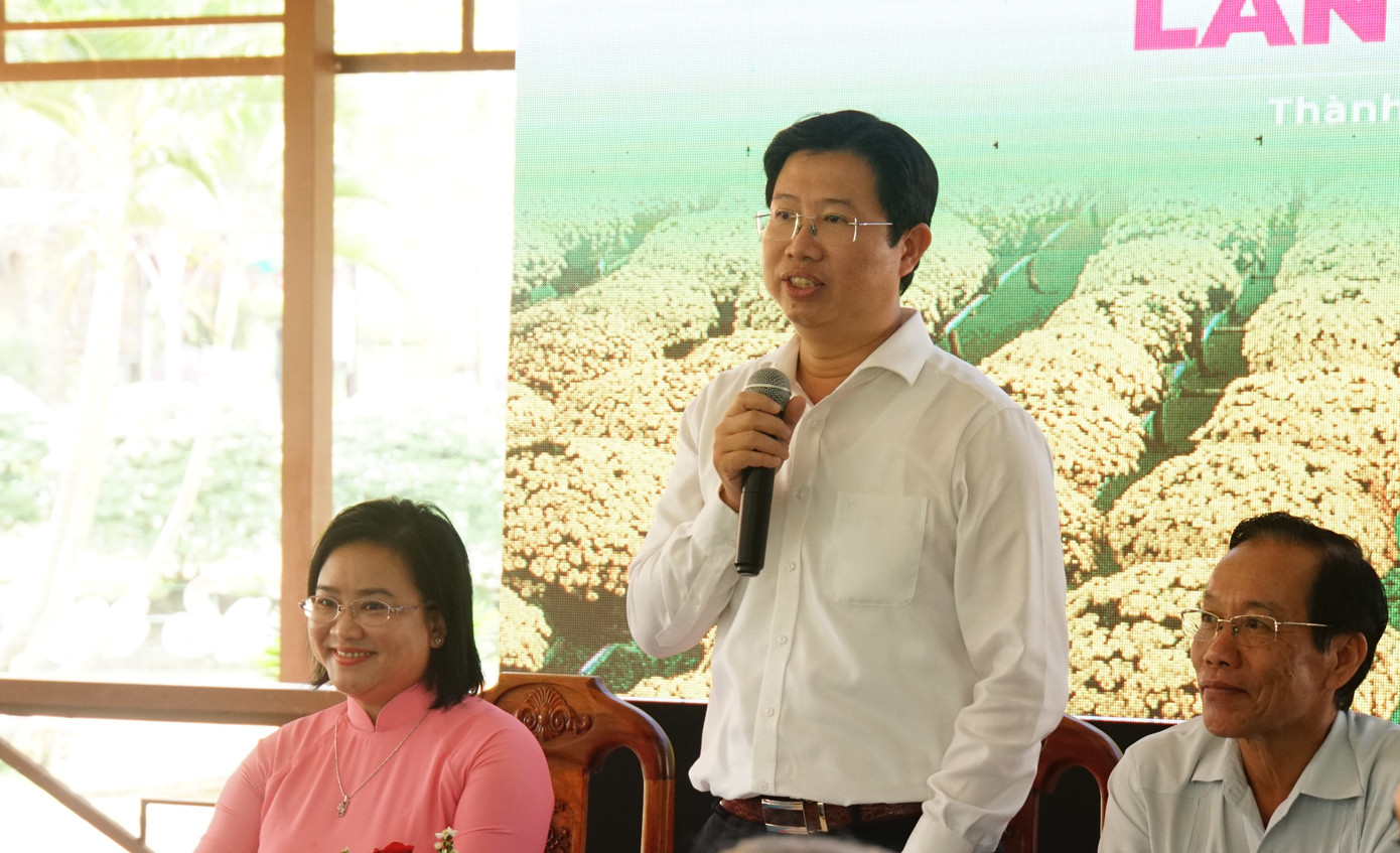 Ông Huỳnh Minh Tuấn, Phó Chủ tịch UBND tỉnh Đồng Tháp phát biểu tại họp báo. Ảnh: Hòa Hội. Ông Huỳnh Minh Tuấn, Phó Chủ tịch UBND tỉnh Đồng Tháp phát biểu tại họp báo. Ảnh: Hòa Hội.