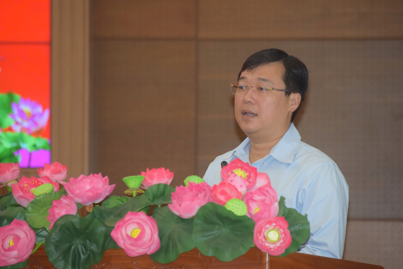 Bí thư Tỉnh ủy Đồng Tháp Lê Quốc Phong phát biểu tại hội nghị.