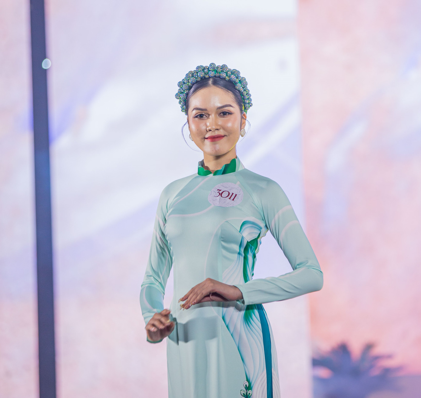 Hiện tại, Ngọc Trinh đang theo học ngành Dược, Trường Đại học Trà Vinh. Đây cũng là ước mơ khi còn bé của cô, mong muốn hành nghề y dược để giúp đỡ người bệnh.