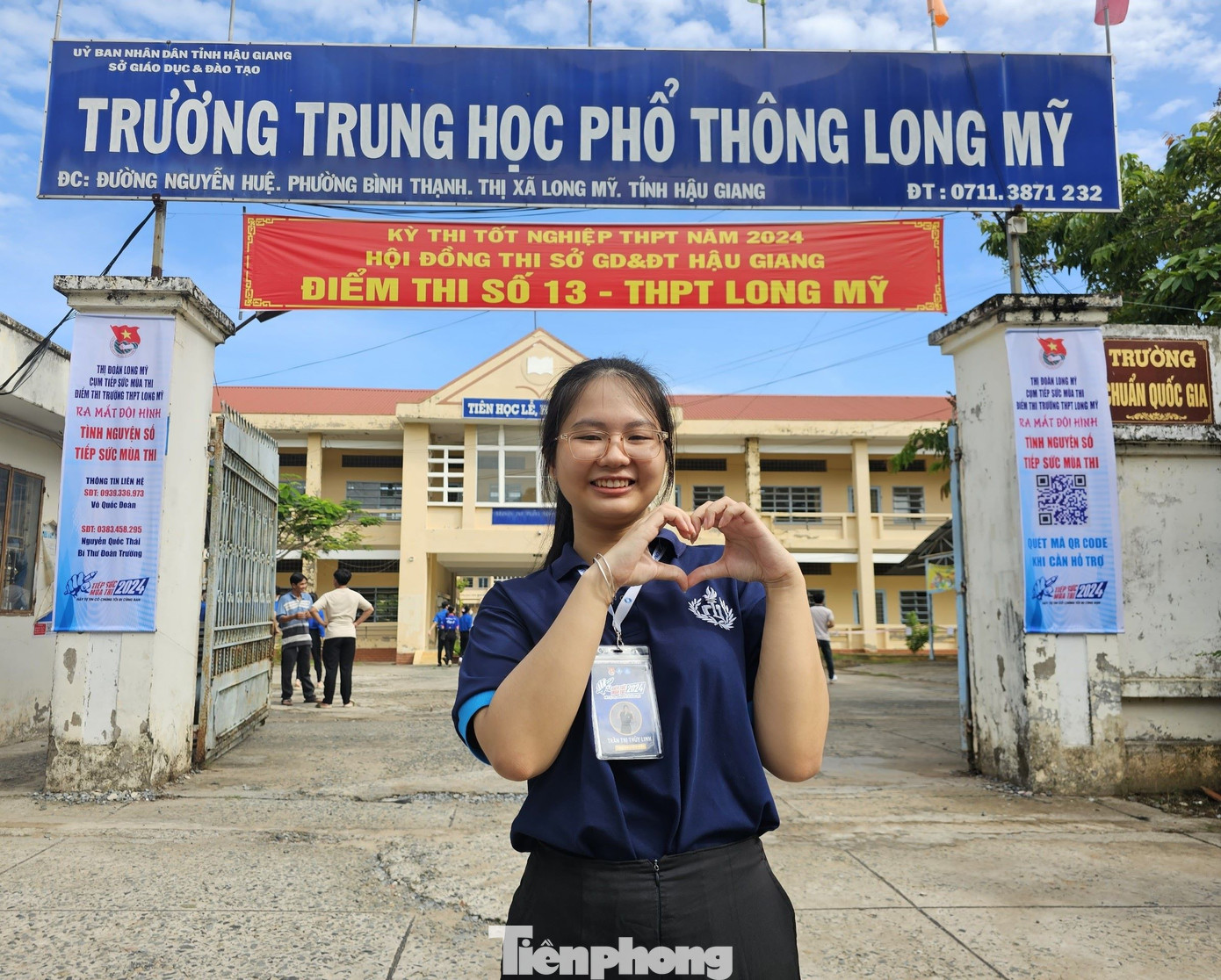 Trần Thị Thùy Linh, tình nguyện viên tiếp sức mùa thi đang háo hức để hỗ trợ các thí sinh. Ảnh: Hòa Hội Trần Thị Thùy Linh, tình nguyện viên tiếp sức mùa thi đang háo hức để hỗ trợ các thí sinh. Ảnh: Hòa Hội