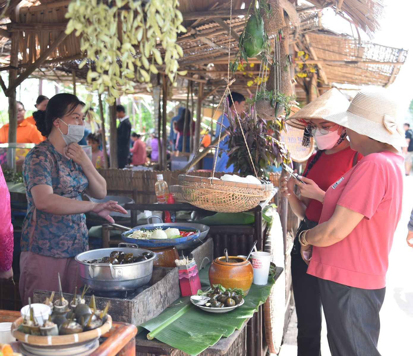 Thực khách quan tâm tới những món ăn dân dã, mang đặc trưng vùng cù lao.