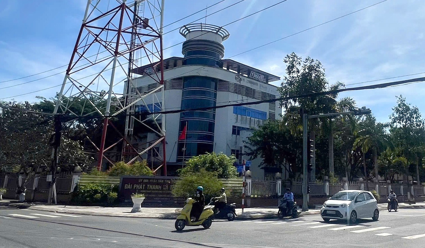 Trụ sở Đài Phát thanh và Truyền hình Đồng Tháp. Trụ sở Đài Phát thanh và Truyền hình Đồng Tháp.