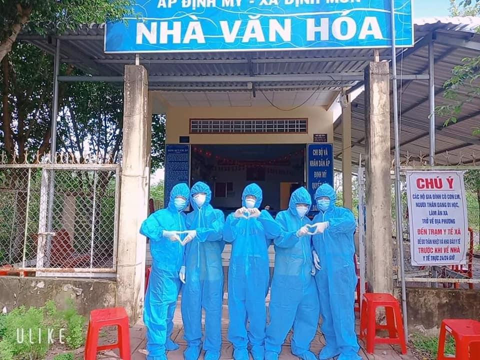 Chiến dịch có 320 tổ lấy mẫu tại 83 xã phường trên toàn thành phố, dự kiến test trên 300.000 hộ với hơn 900.000 mẫu test trong thời gian 9 ngày. Chiến dịch có 320 tổ lấy mẫu tại 83 xã phường trên toàn thành phố, dự kiến test trên 300.000 hộ với hơn 900.000 mẫu test trong thời gian 9 ngày.