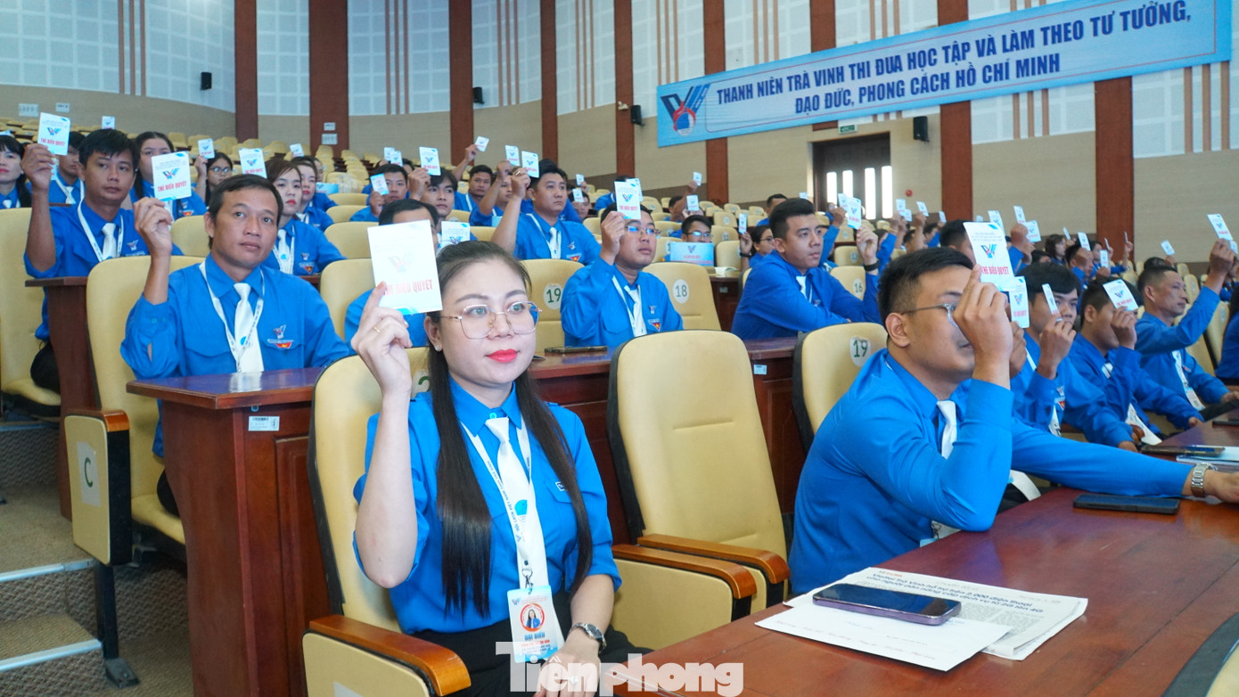 Đại biểu tham gia biểu quyết. Ảnh: Hòa Hội Đại biểu tham gia biểu quyết. Ảnh: Hòa Hội