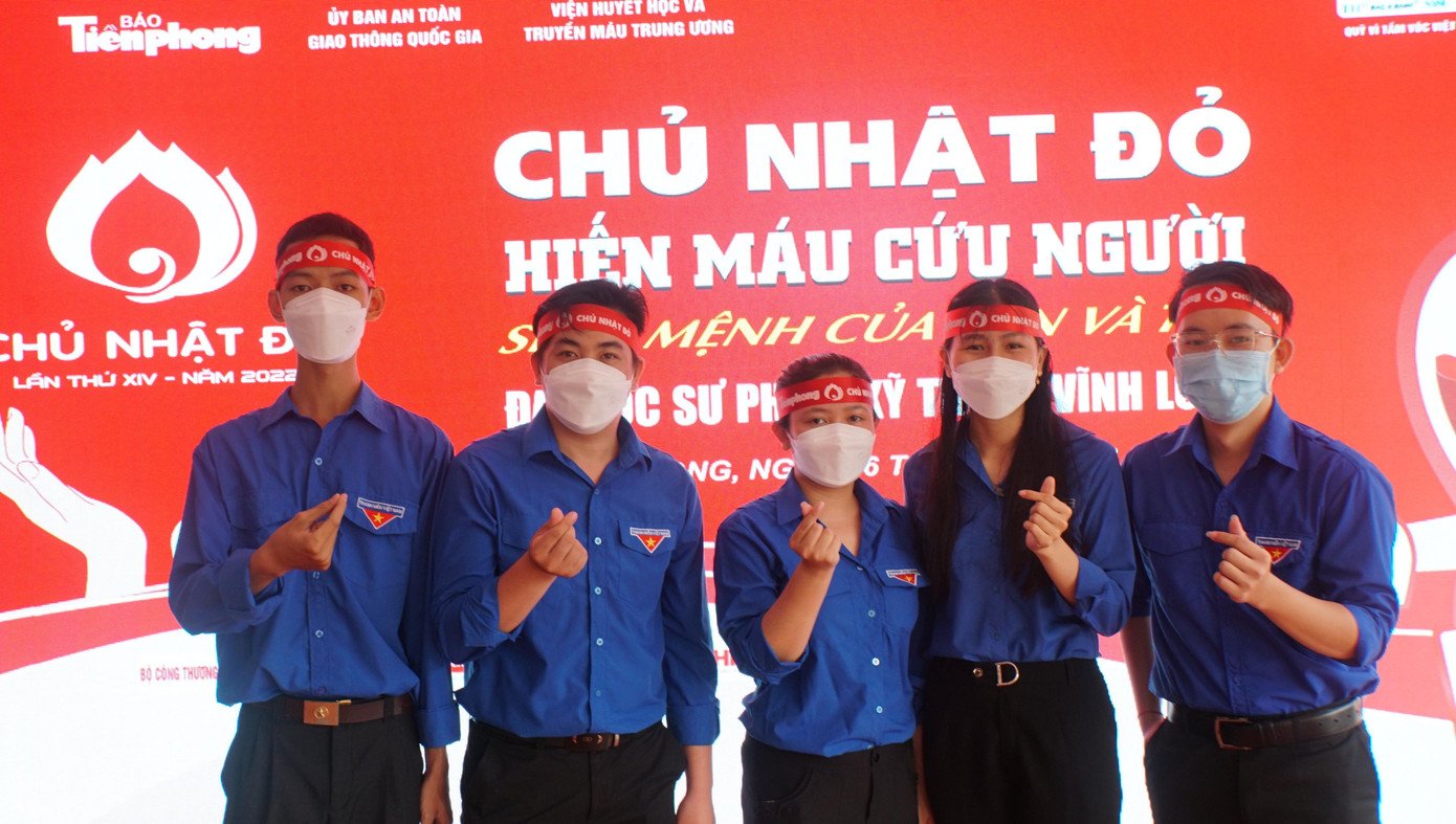 Các bạn trẻ hào hứng tham gia Chủ nhật Đỏ. - Ảnh: Hòa Hội Bạn Đặng Thị Hồng Yến háo hức khi tham gia Chủ nhật Đỏ. - Ảnh: Hòa Hội Các bạn trẻ hào hứng tham gia Chủ nhật Đỏ. - Ảnh: Hòa Hội Bạn Đặng Thị Hồng Yến háo hức khi tham gia Chủ nhật Đỏ. - Ảnh: Hòa Hội