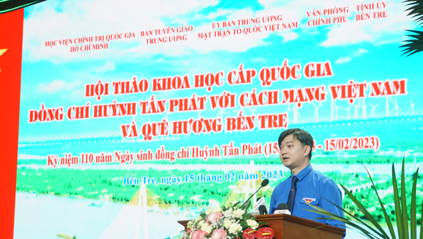 Anh Nguyễn Minh Triết - Bí thư Ban chấp hành Trung ương Đoàn, Chủ tịch Trung ương Hội Sinh viên Việt Nam, phát biểu tại hội thảo. Ảnh: Hòa Bình