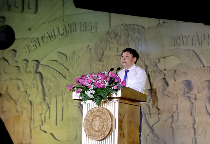 Phó Bí thư Thường trực Tỉnh ủy Đồng Tháp Phan Văn Thắng phát biểu tại buổi lễ.