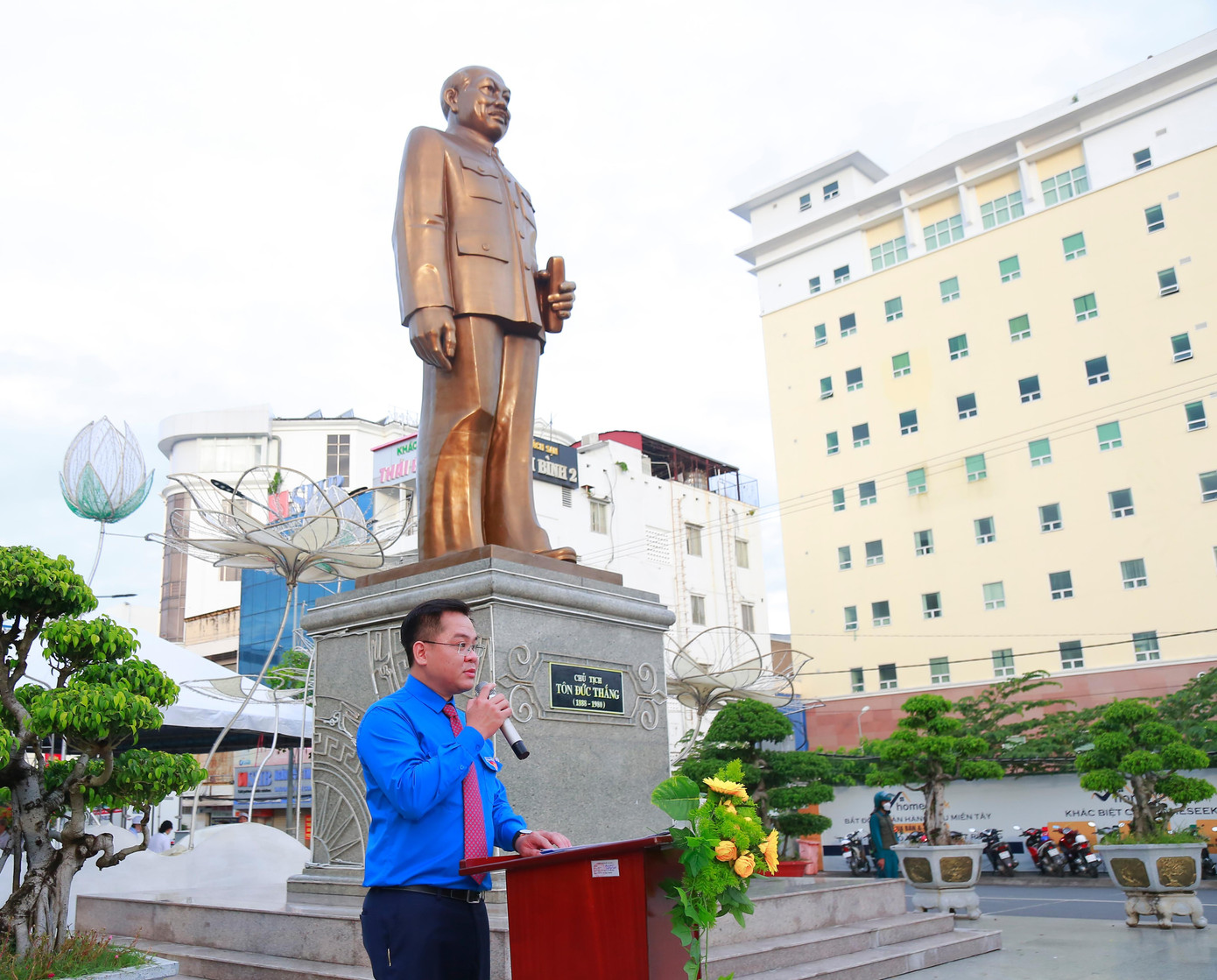 Anh Phan Duy Bằng, Bí thư Tỉnh Đoàn An Giang đại diện tuổi trẻ tỉnh nhà báo cáo Anh Phan Duy Bằng, Bí thư Tỉnh Đoàn An Giang đại diện tuổi trẻ tỉnh nhà báo cáo