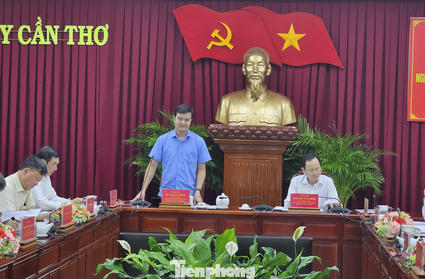 Anh Bùi Quang Huy - Bí thư thứ nhất Trung ương Đoàn - Trưởng Đoàn công tác phát biểu. Ảnh: Hòa Hội Anh Bùi Quang Huy - Bí thư thứ nhất Trung ương Đoàn - Trưởng Đoàn công tác phát biểu. Ảnh: Hòa Hội