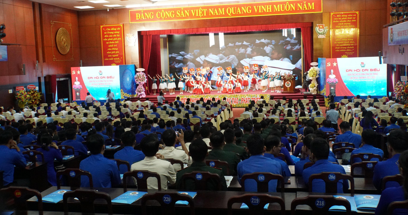 Quang cảnh đại hội