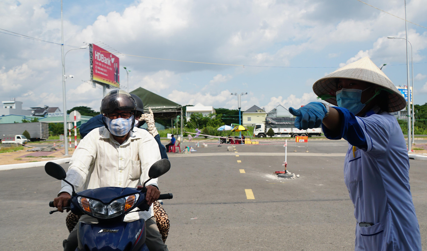 Một số bạn không về quê ở lại chống dịch, rất nhớ nhà nhưng luôn cố gắng. Và sau lần chống dịch này các bạn tích lũy cho bản thân nhiều kinh nghiệm, có thêm bạn bè, biết giúp đỡ nhiều hơn. Vì thế các bạn luôn sát cánh bên nhau và hằng ngày cùng cố gắng vì Cần Thơ, vì Việt Nam chung tay đẩy lùi COVID-19.