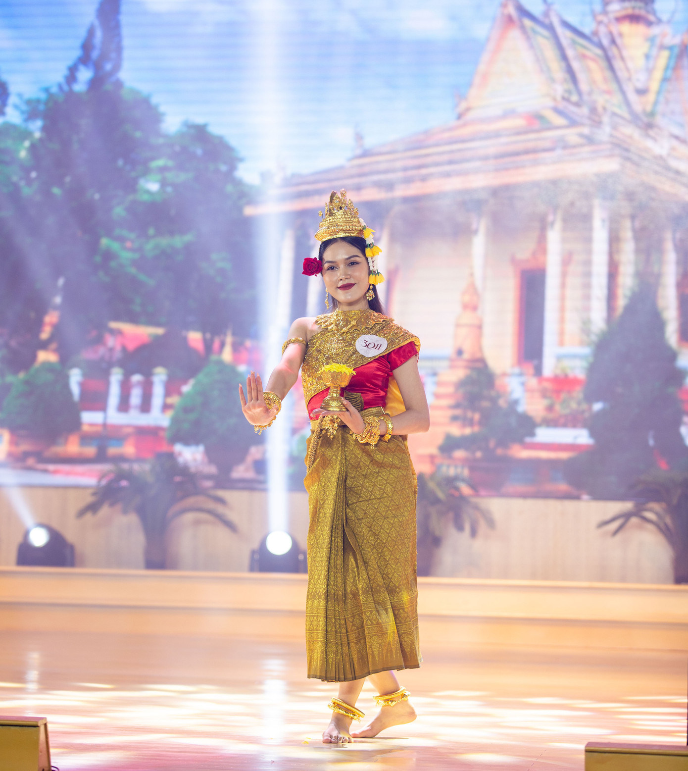 Thạch Thị Ngọc Trinh - sinh viên Trường Đại học Trà Vinh vừa đoạt giải Á khôi 2 tại vòng Chung kết khu vực miền Nam của cuộc thi Hoa khôi Sinh viên Việt Nam. Cô sẽ thi chung kết toàn quốc cuộc thi Hoa khôi Sinh viên Việt Nam, dự kiến diễn ra vào đầu tháng 1/2024.