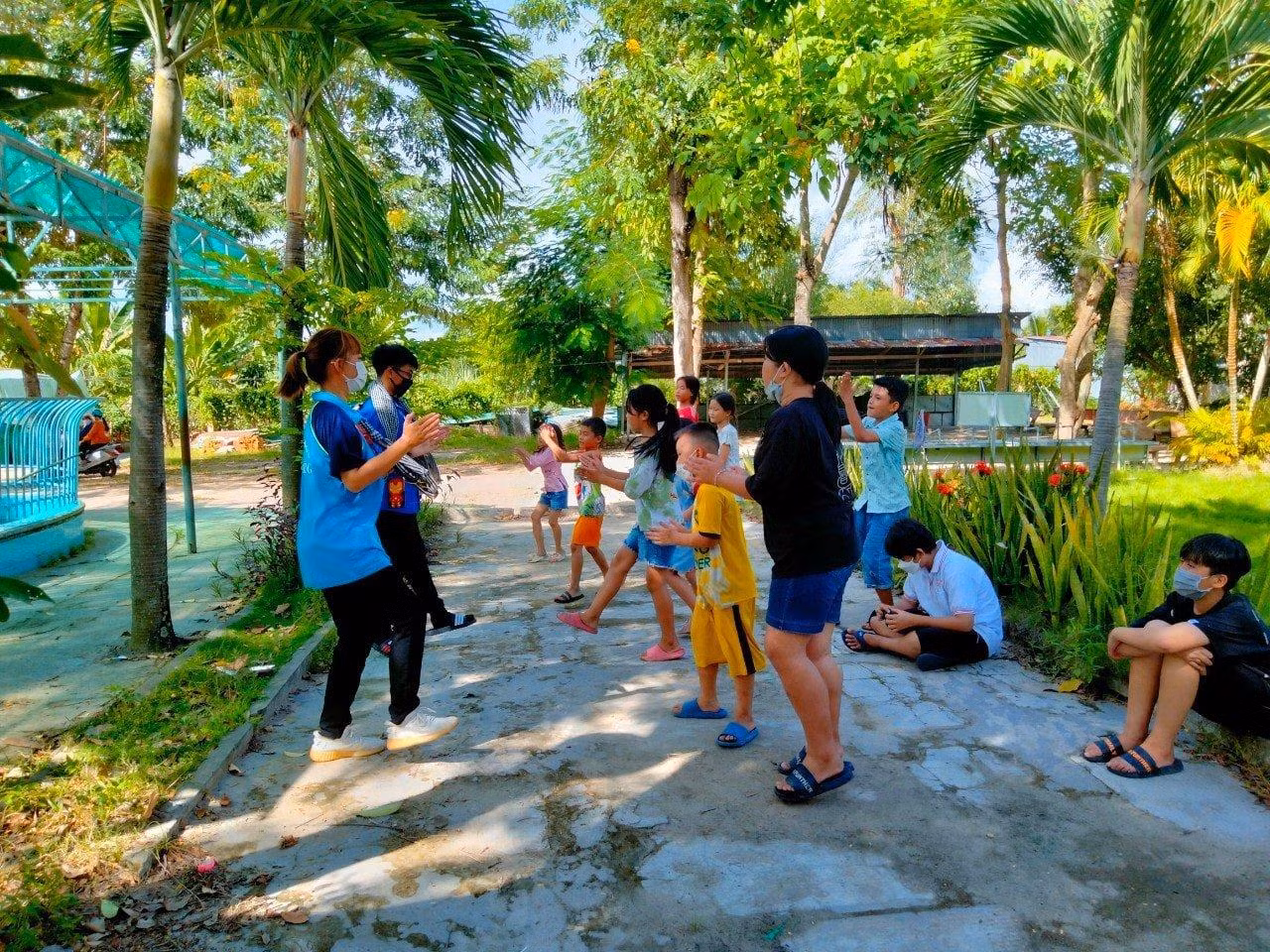 Các em được vui chơi