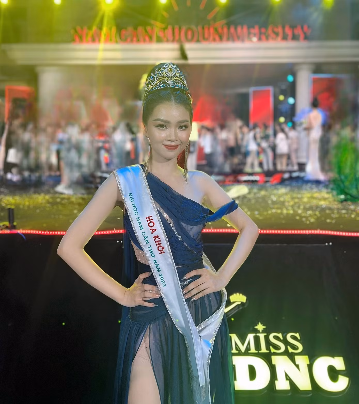 Thí sinh Nguyễn Trúc Phương đăng quang Hoa khôi ĐH Nam Cần Thơ 2023