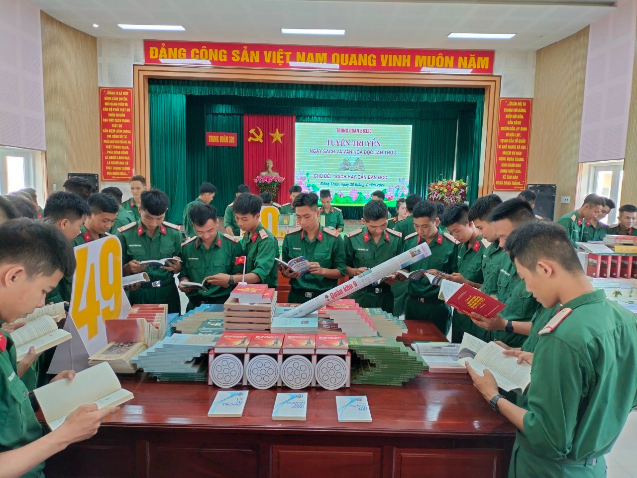 Chiến sĩ lực lượng quân đội tham gia sự kiện