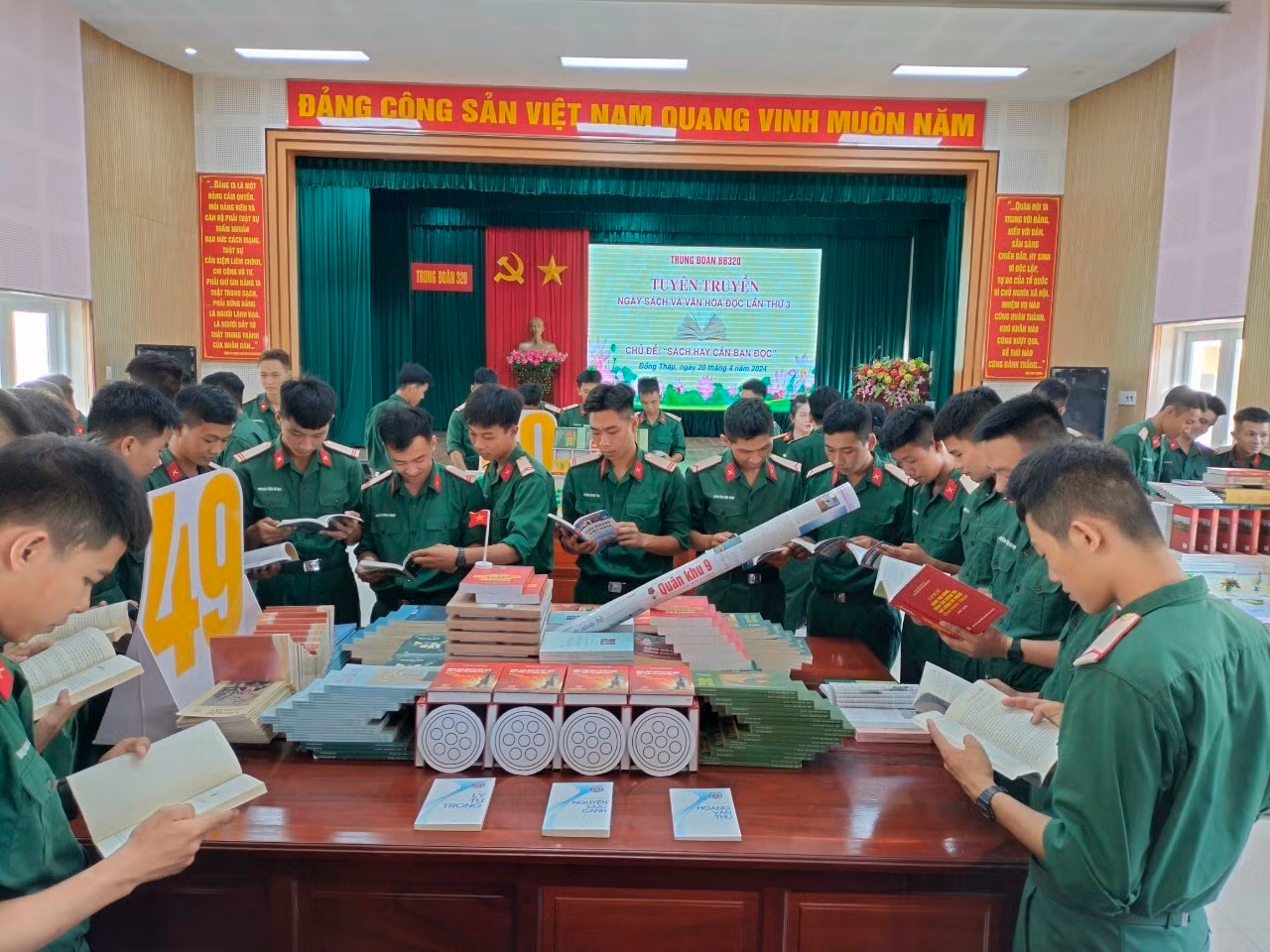 Chiến sĩ lực lượng quân đội tham gia sự kiện