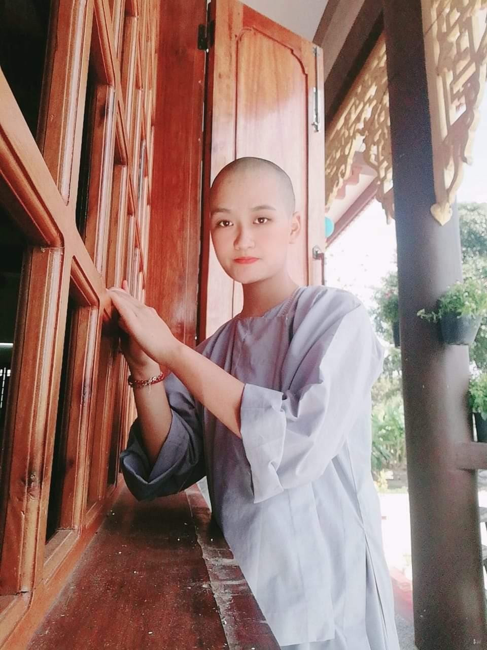 Ni trẻ Đoàn Trà My xung phong tuyến đầu chống dịch Ni trẻ Đoàn Trà My xung phong tuyến đầu chống dịch