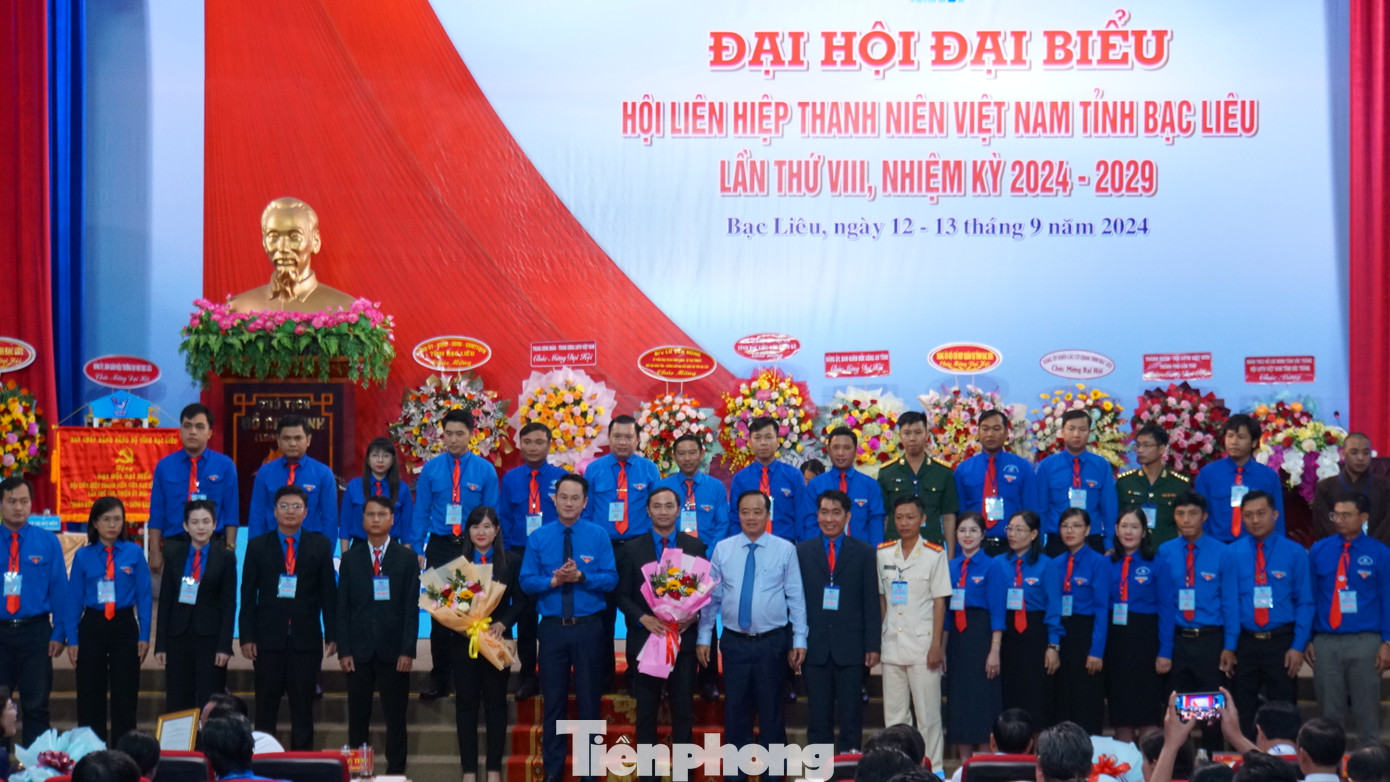 Ủy ban Hội LHTN Việt Nam tỉnh Bạc Liêu nhiệm kỳ 2024 – 2029 ra mắt đại hội. Ảnh: Hòa Hội Ủy ban Hội LHTN Việt Nam tỉnh Bạc Liêu nhiệm kỳ 2024 – 2029 ra mắt đại hội. Ảnh: Hòa Hội